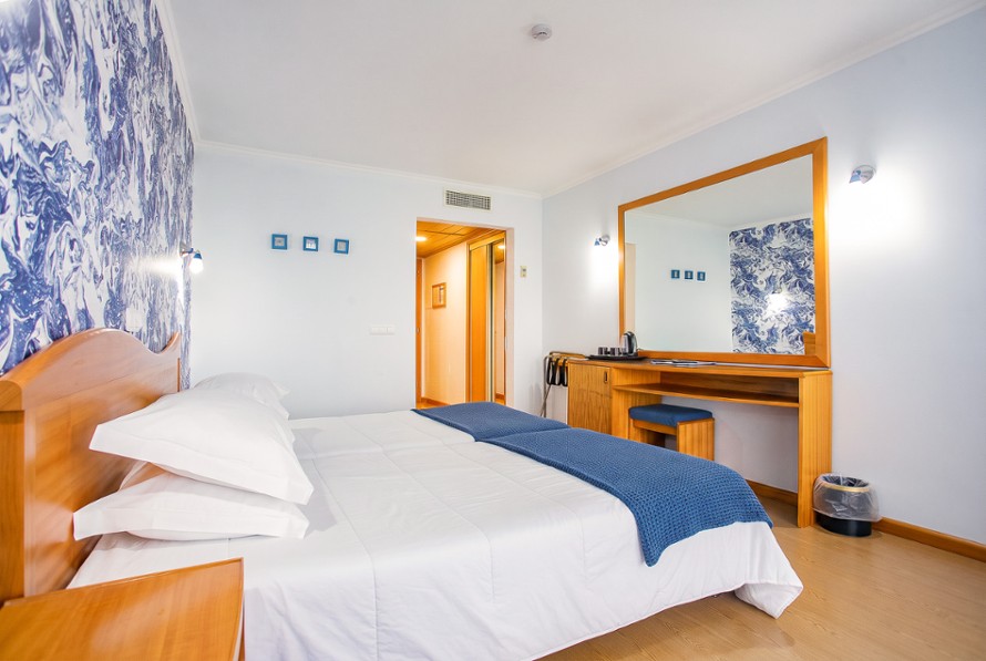 Partial View Room